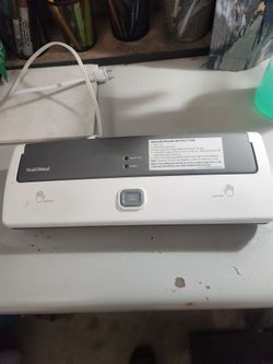 Vacuum sealer