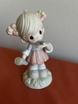 Precious Moments Collectible 
