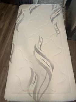 Zinus 12” Twin Memory Foam Mattress
