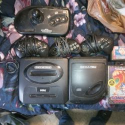 Sega Genesis Model 2 W/ SEGA CD - 3 Controllers, Arcade Power stick, 7 Games