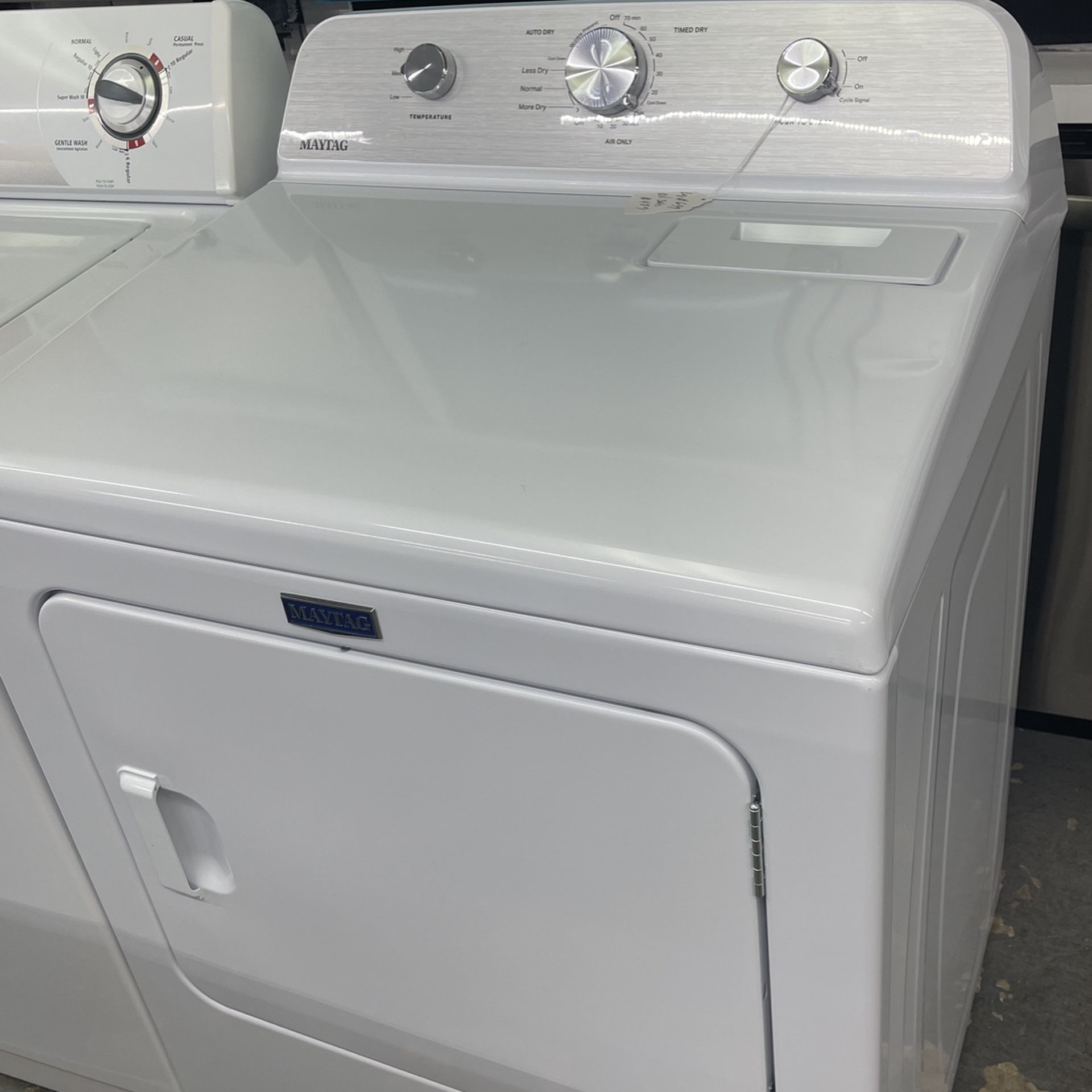 New Scratch And Dent Maytag Dryer. 1 Year Warranty