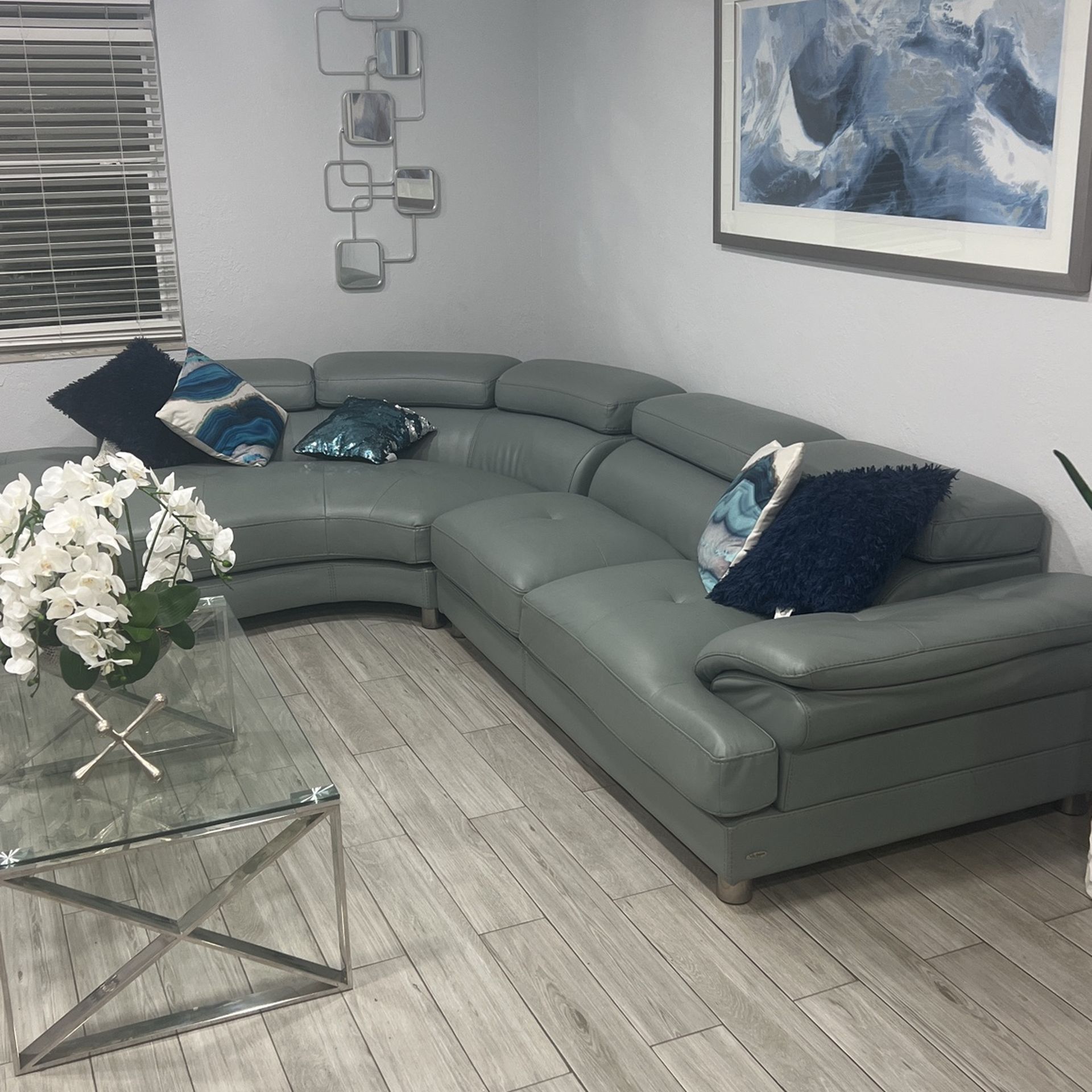 Sectional sofa, Sofia Vergara Gr