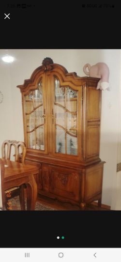 Antique 1940's French Provincial Dining Set And Hutch With 6 Chairs