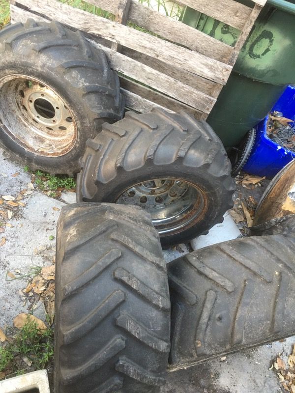 29x12.5x15 Tractor Tires and Rims