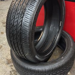 215/45/18 BRIDGESTONE - 2 TIRES SEMI NEW - DOT 2023