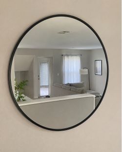 28” Black Round Metal Wall Mirror – Excellent Condition