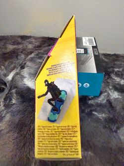 Fortnite Transforming Surfboard Includes 4 Inch Figure.