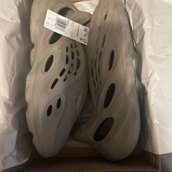 Yeezy foam runner stone sage sz 11 DS $210