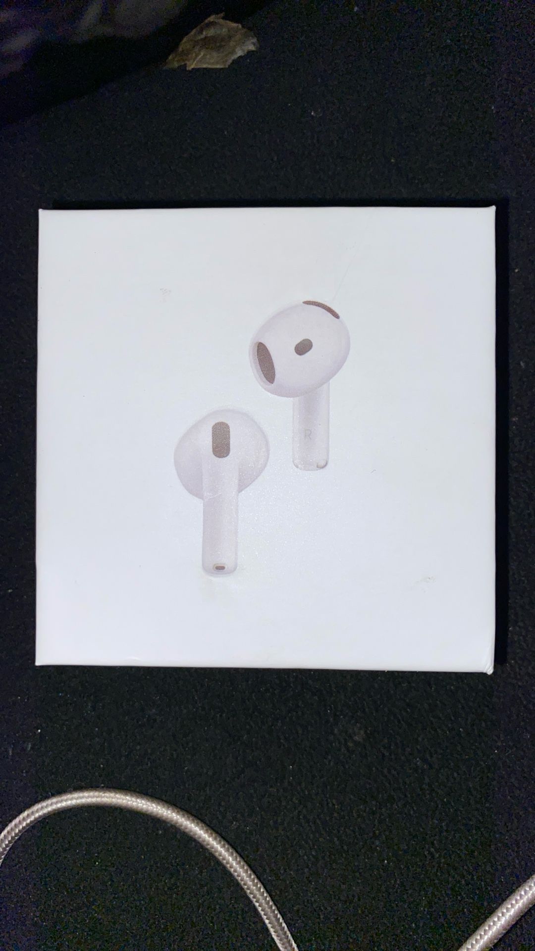AirPods 4