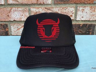 TOROS NEZA TRUCKER HAT