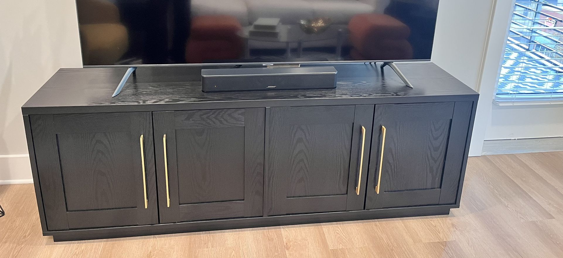 Multiple Living Room Items