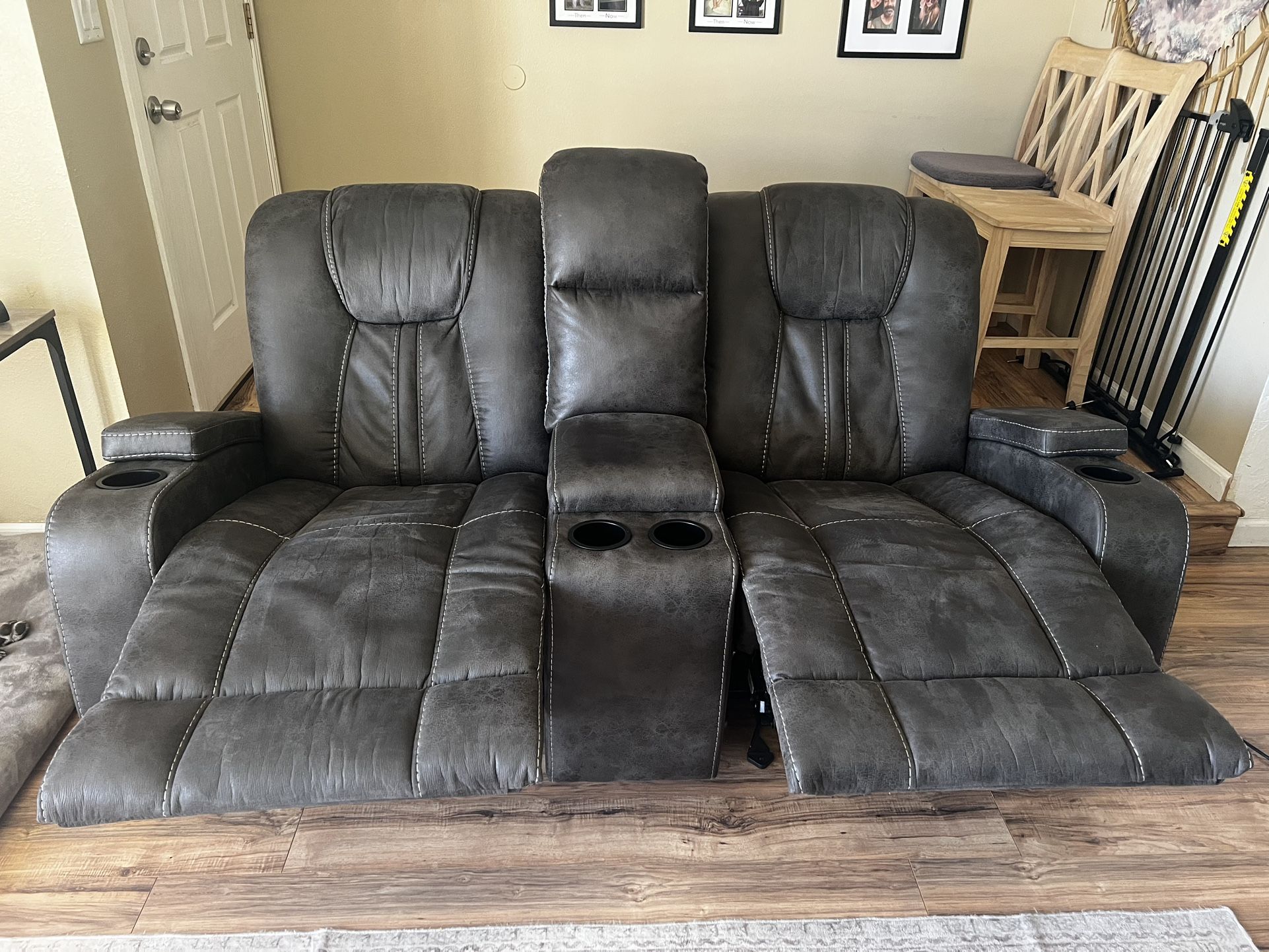 Reclining Sofa & Love Seat 