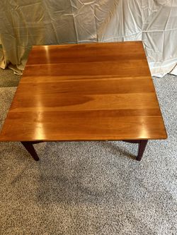 Coffee Table w/two Drawers