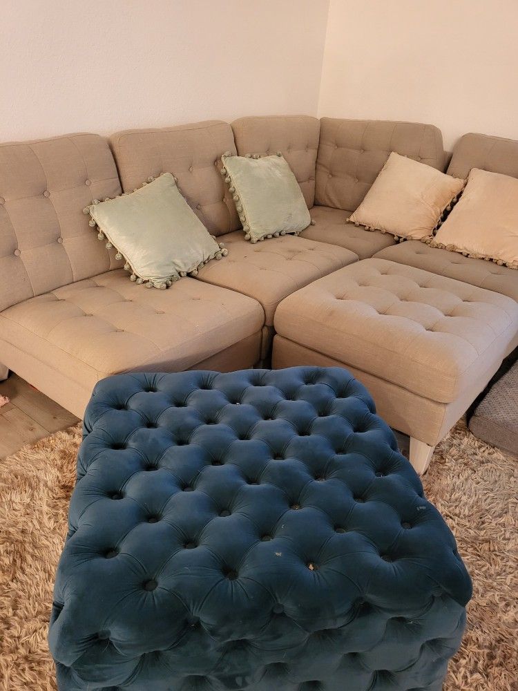 Like New Sectional Couch