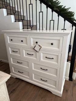 Drawer Chest