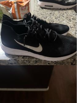 Men’s shoes size 14