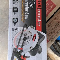 DRILL MASTER 10 Amp, 7-1/4 in. Circular Saw With One Framing Blade