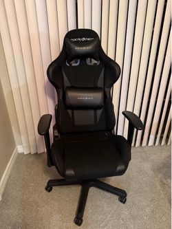 DXRacer Gaming Chair