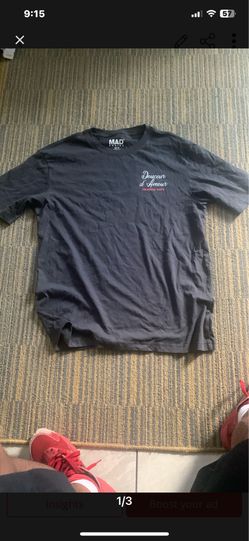 Grey graphic design shirt