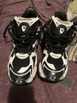 BALENCIAGA Black & White Runner Sneakers