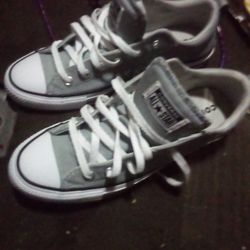 Brand New Women's Converse Size 10