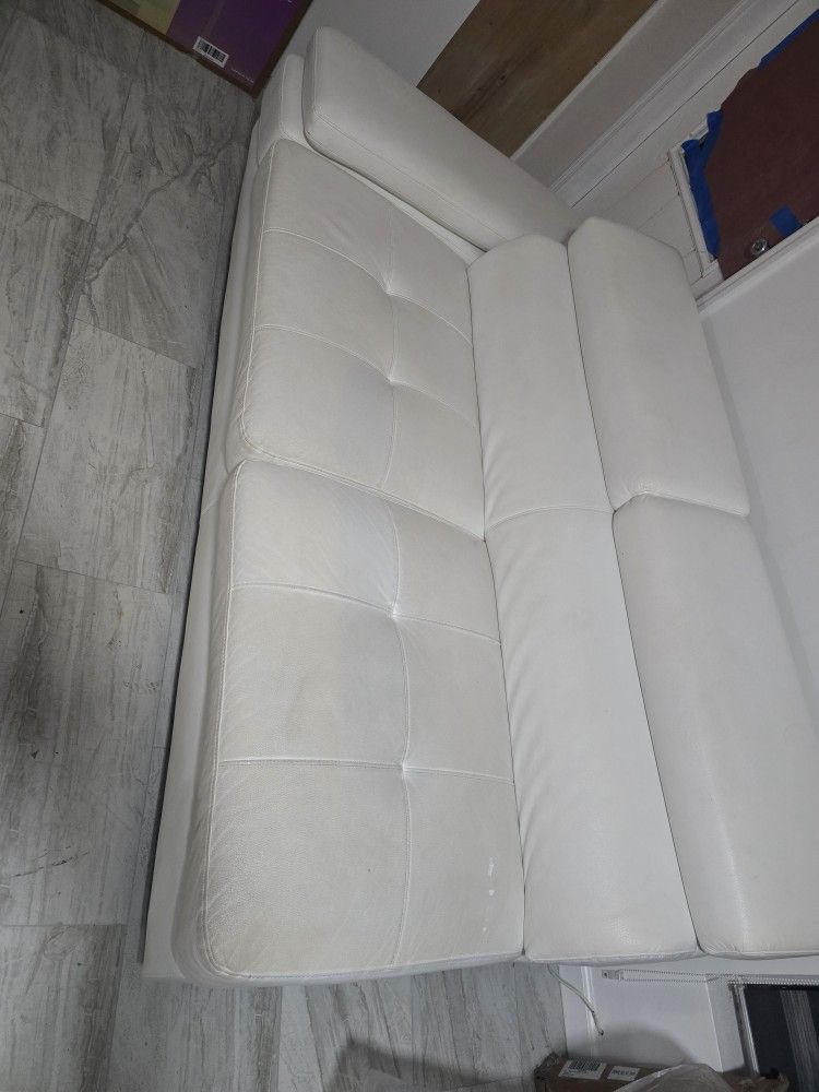 Sofa De Cuero