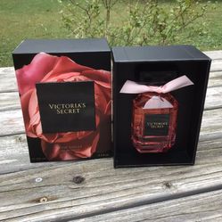 Victoria’s Secret Rose Violet perfume