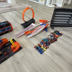 Super Hot wheel Set (cars, Tracks And Display Cabinet)
