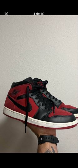 Jordan’s size 10 $35 FIRM