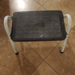 Sturdy Step Ladder