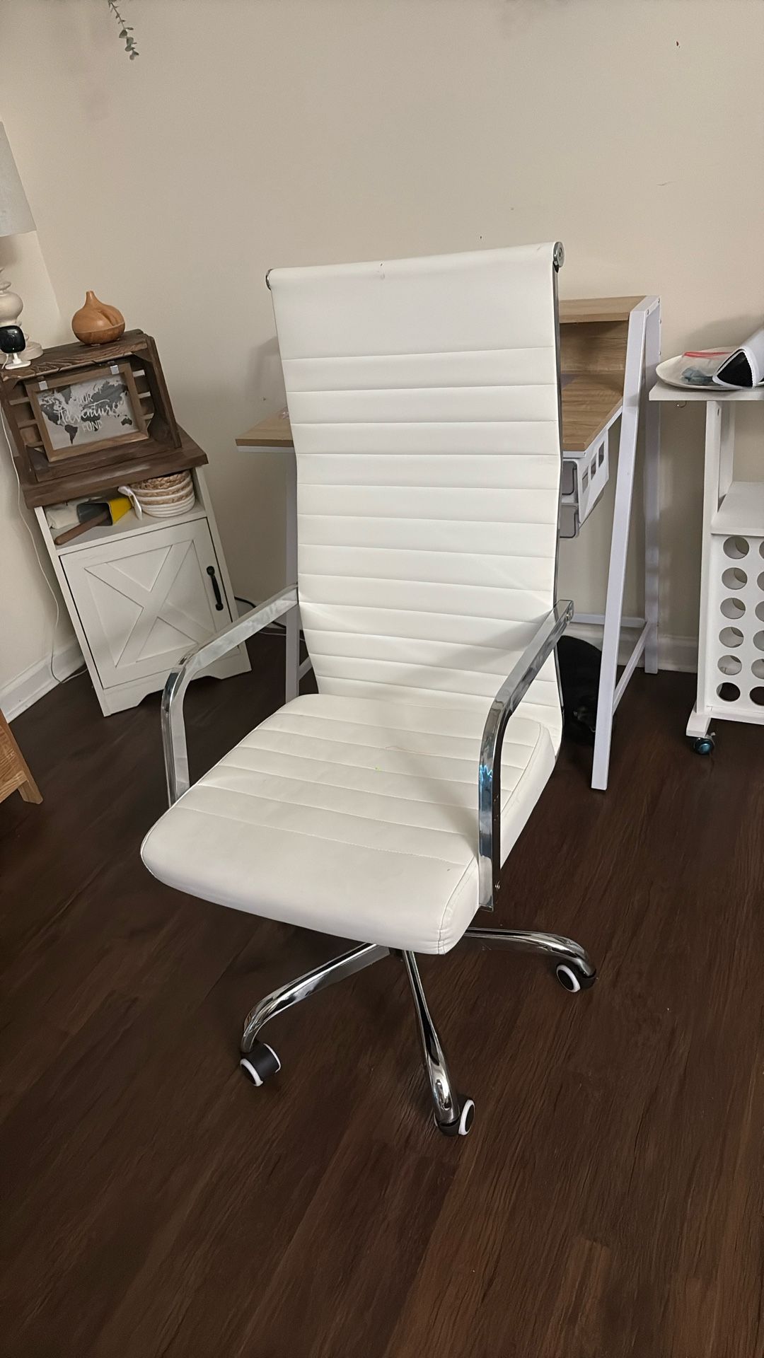desk chair
