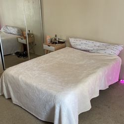 Mattress/ Frame