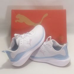 PUMA Women's Sky Rocket Sneaker Available in Size 7 or 8.5