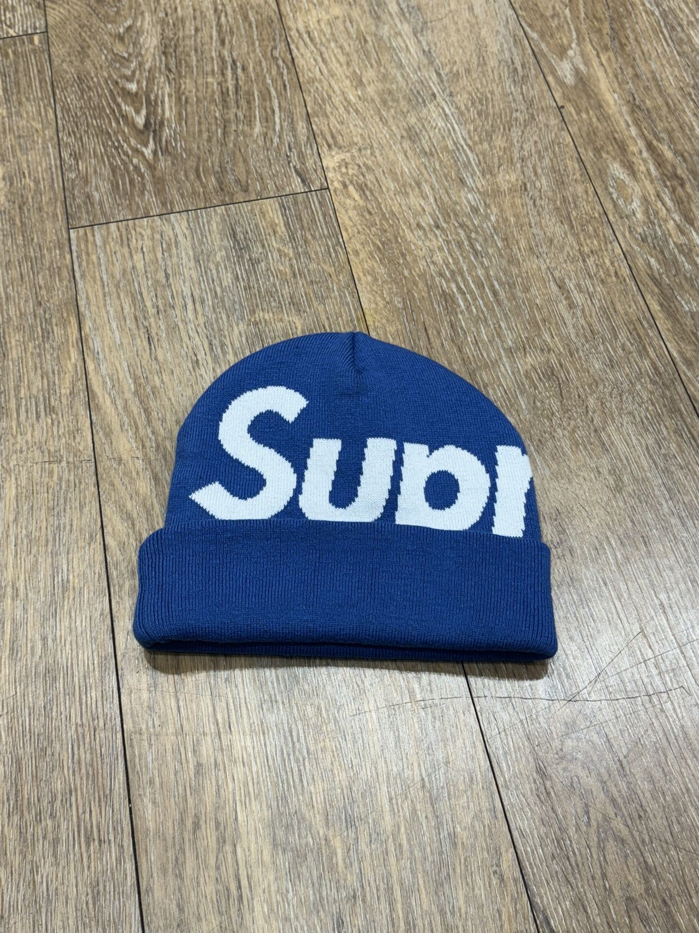 SUPREME BIG LOGO BLUE BEANIE ( BRAND NEW )