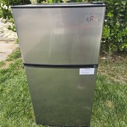 New Mini Refrigerator