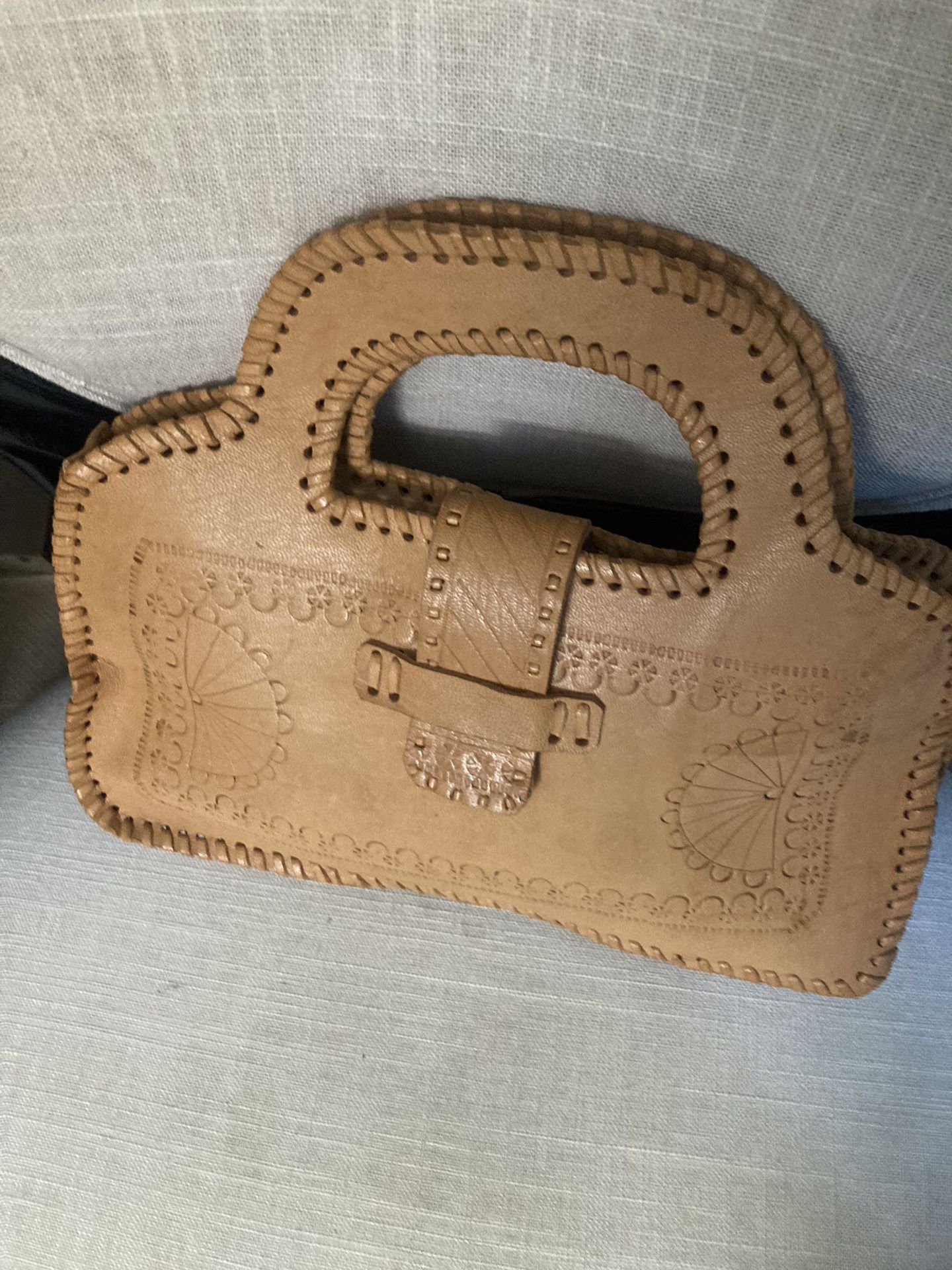 Mexican Hand Tooled Beige Leather Purse