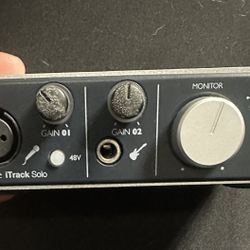 Focusrite iTrack Solo Audio Interface