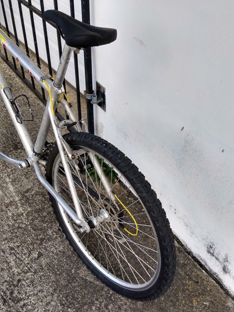 VINTAGE TREK ZX8000 HAND BUILT IN USA MOUNTAIN BIKE Vintage TREK