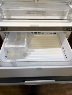 LG REFRIGERATOR w/WARRANTY! R3322A