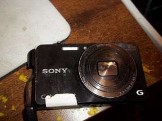 Sony Dsc Wx220 Camera Works Great