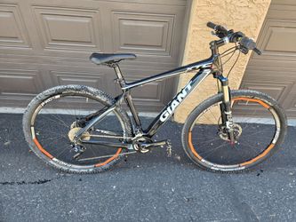 2014
Giant XTC Composite 29er