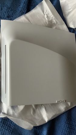 White PS5 Slim Plates
