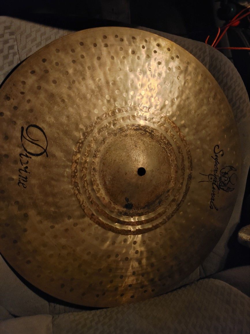 Cymbal 18" Crash Cymbal Supernaturals Divine 18" Crash Cymbal Great Quality Made and Great Sounding Cymbal Asking $110.00 For It