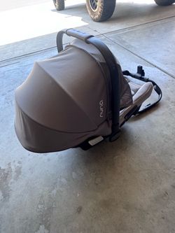 Nuna infant car seat