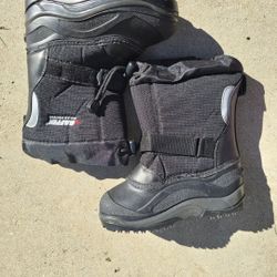 Baffin Polar Proven Kids Size 1 Snow Boots , warm winter boots.