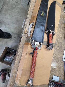 Dragon fantasy sword and knife