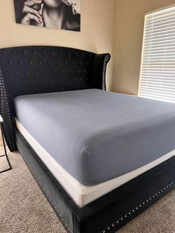 😍 Brand new crystal diamond tufted wingback headboard king & queen bed frame Nailhead trim Upholstered platform bed - Mattress | Pickup or delivery ?