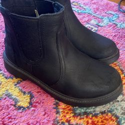 Boys,  Girls  UGG Boots Size US2 