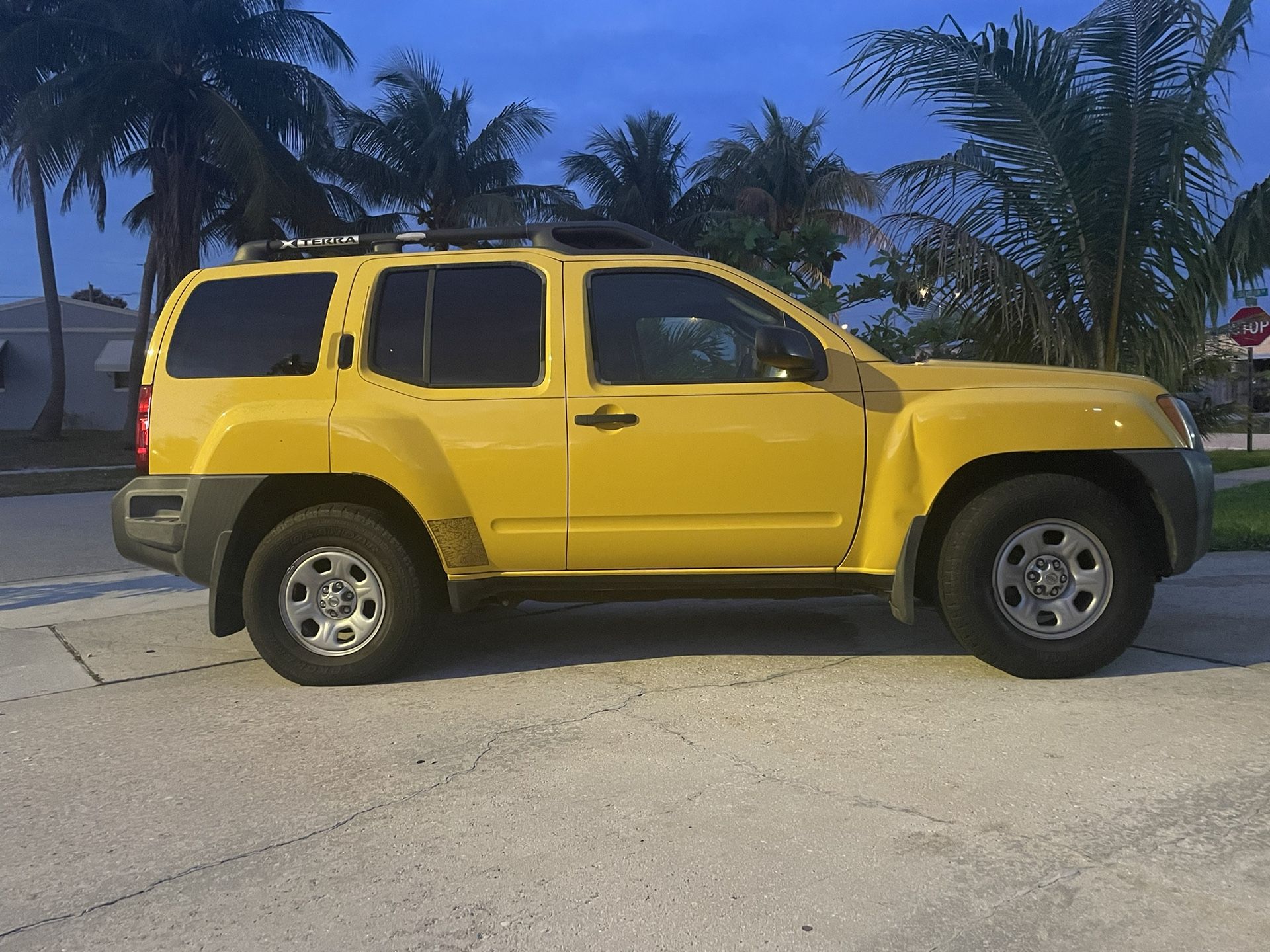 2006 Nissan Xterra Manual Transmission for Sale in Boynton Beach, FL