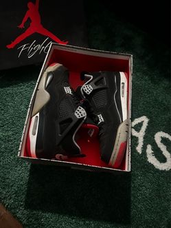 Jordan 4 Bred